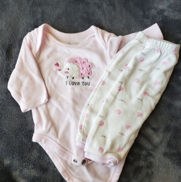 2 for 10$ Reńe Rolfe Baby Pink Hedgehog Set - Picture 2 of 3